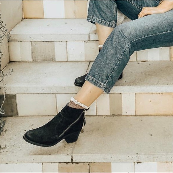 Crown Vintage Shoes - Black Booties